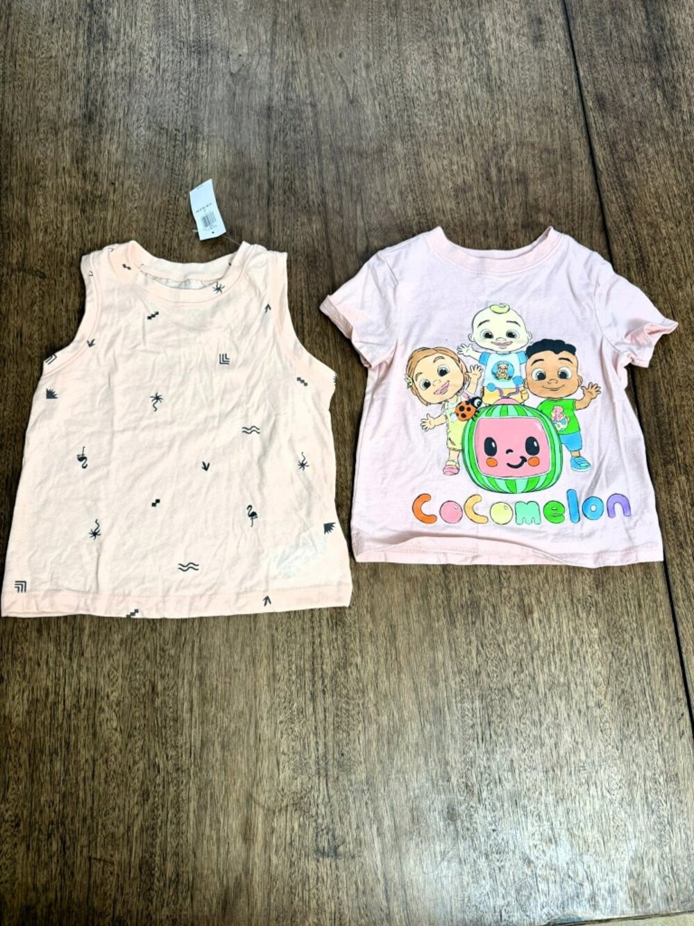2 Girls Tops-  CoComelon T-Shirt & NEW w/ TAG Peach Tropical Print -Old Navy- 2T